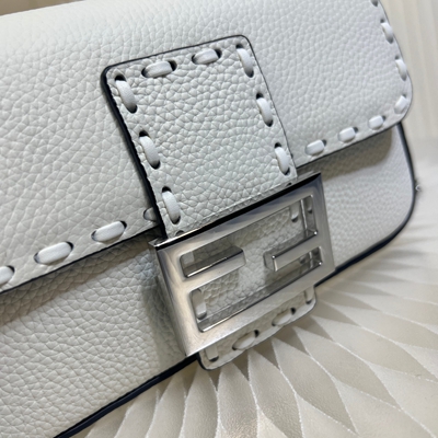 フェンディバッグ内部構造